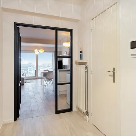 Flat In By Marina And Daire